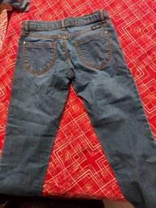 Jeans For Girl 6 To 7.5 Years