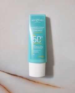 Dot &amp; Key Barrier Sunscreen