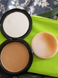 Pilgrim Matte Compact Powder