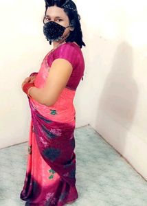 beautiful saree 🤩❤ With 3 Lightly Padded Bra