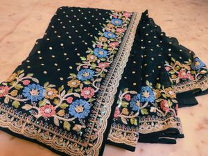 SareExpansive Embroidery Work 😳 Very Beautiful 🤩