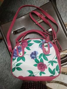 Trendy Slingbag