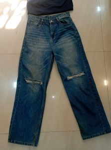 Distressed Wide Leg Jeans