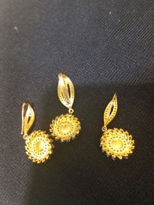 Earings With Pendant Sat