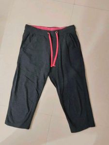 Capri Yoga Pants - Size M