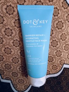 Dot&amp;Key Barrier Repair + Hydrating Gentle FaceWash