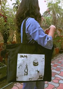 Black Travelling Bag