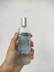 The Body Shop Strawberry Mist