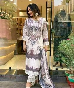Clearance Sale Pakistani Suit Set