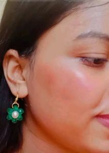 Beautiful Green Bead Earrings ✨