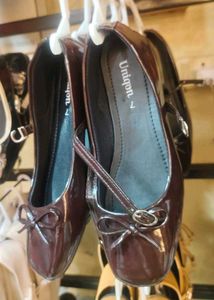 Elegant Brown Slingback Flats