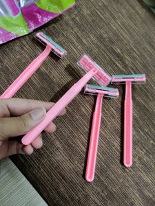 4 Hair Removal Razors For Women