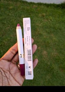 Myglamm Set Of Lip Crayon With Sharpner