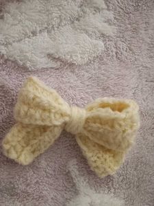 Cute Knitted Bow