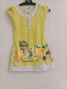 I am Decluttering My Wadrobe.