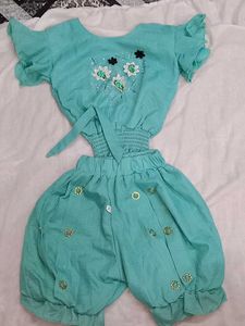 New Baby Girl Top and three quarter pant
