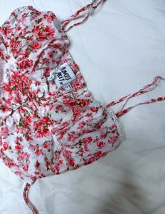 Princess polly crop top🎀