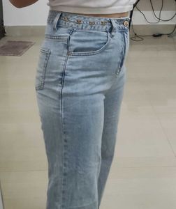 straight Jeans