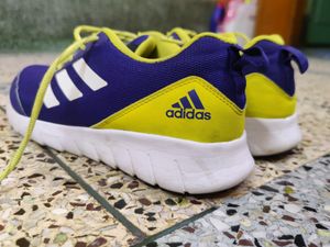 ADIDAS TENNIS SHOES
