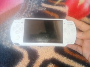 Handheld Game Console