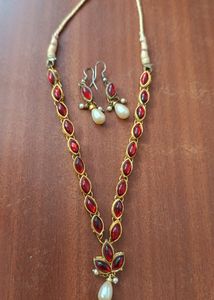 Set Of 4 Necklace And Earrings