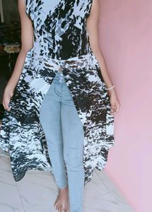 Black & White Abstract Duster