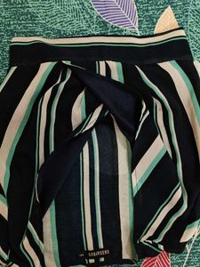sassafaras stylish crop top