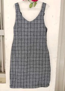 Plaid Pinafore Dress 10/10 👍🏻