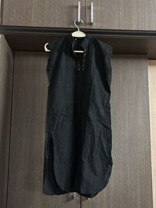 Sleeveless Black Top