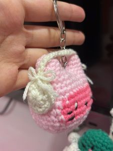 !!RESTOCK!! Crochet Kitty With Headphones Keychain