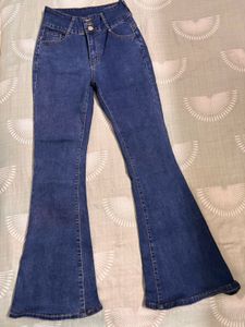Flared High-Waisted bootcut jeans