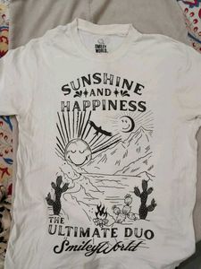 Smileyworld Tee