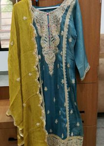 Pakistani Suit Set