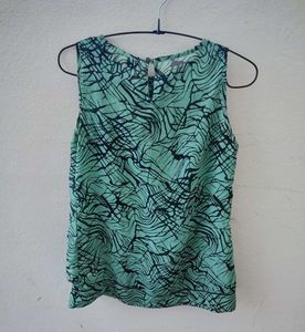 Stylish Green And Black Cut Out Top