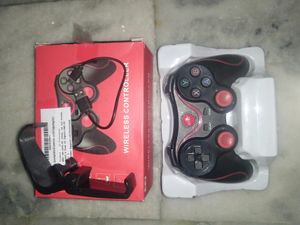 WIRELESS GAMEPAD