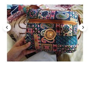 Fresh New Wo Tag 🎉Beautiful Sling Bags (Set of 2)