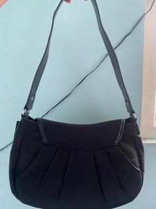 H&amp;M Small  Twill Shoulder Bag Black