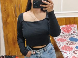 Zara Wide neck full sleeve black ribbed top