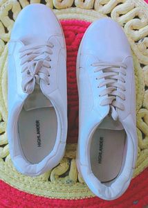 HIGHLANDER WHITE MEN SHOES LIKE NEW