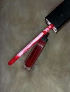 💋RED MATTE LIPSTICK💋