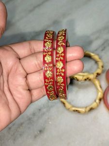 Set of 6 Colorful Bangles