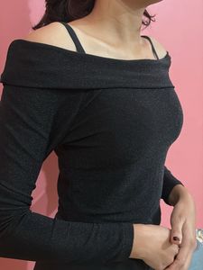 Black Off-Shoulder Long Sleeve Top