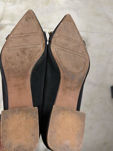 Black Embellished Closed Shoes