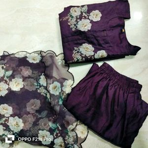 Floral Embroidered Kurti
