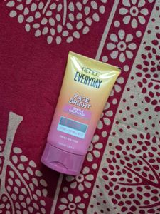 RENEE Everyday Face Bright Facewash Fresh Clean