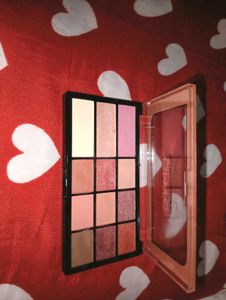 Glammed Makeup Palette
