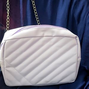 Brand New Lavender Color 💜 Sling Bag @ Juss 199