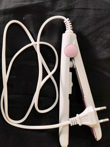 Mini Hair Straightener