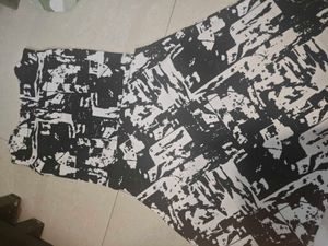 women Middie skirt