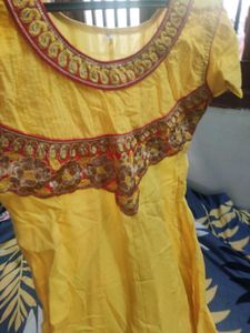 💥 Beautiful Yellow CLR Kurti